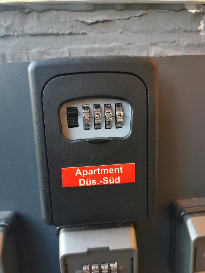 Dusseldorf-south - Self Check-in * Dusseldorf